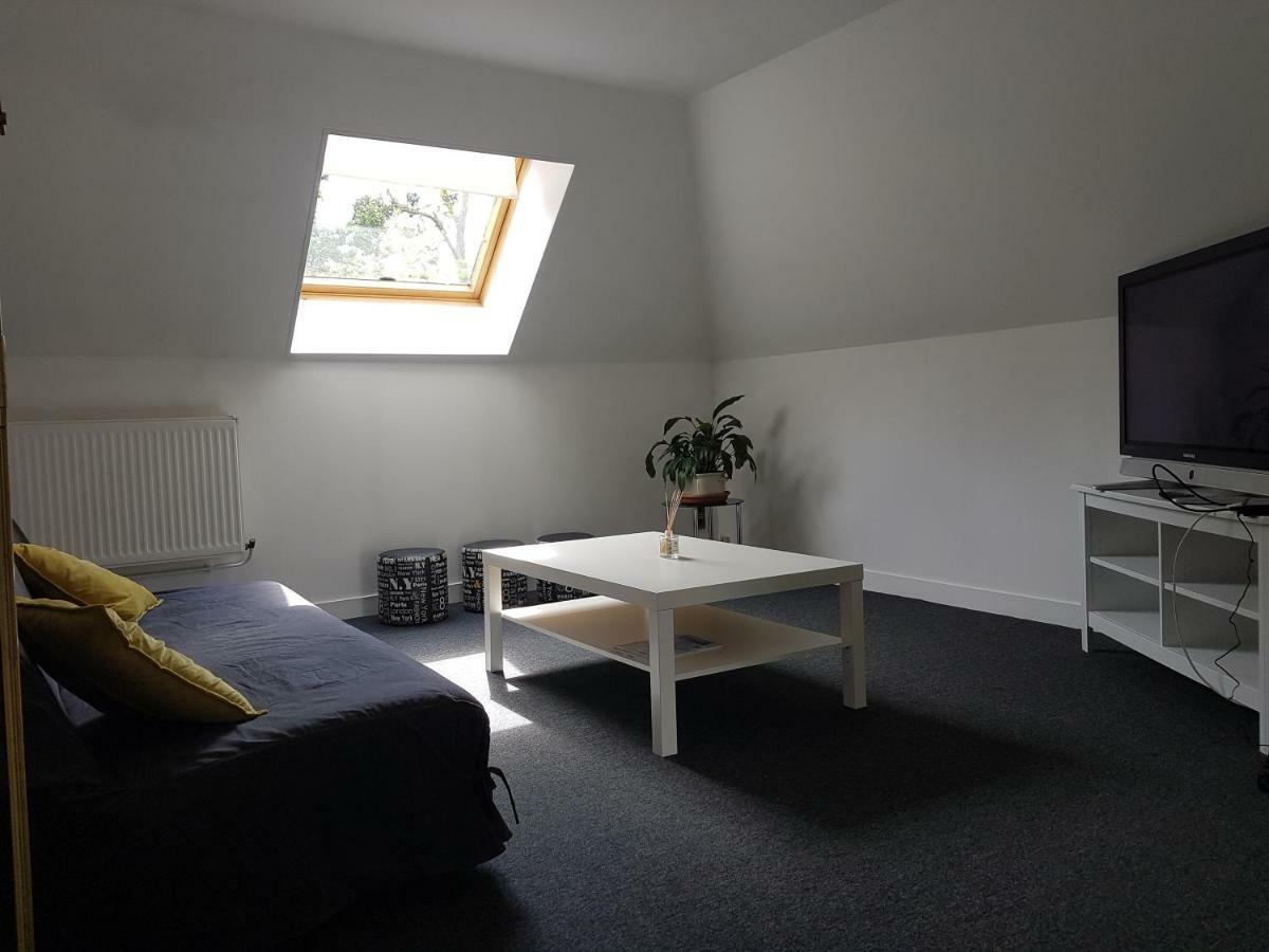 Dans Grande Demeure Au Calme Apartment